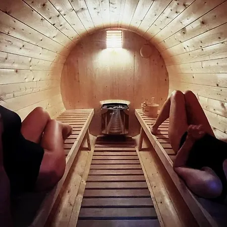 The Hut Retreat Fantanele (Sibiu)