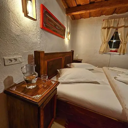 The Hut Retreat *