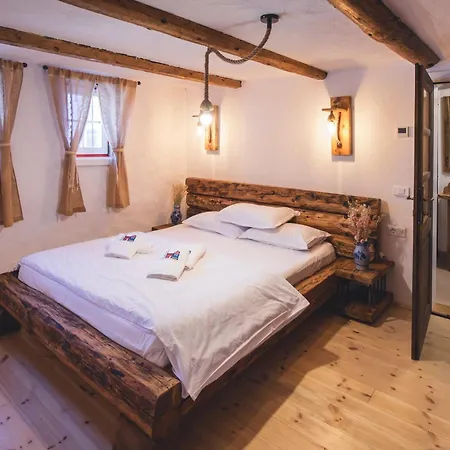 Dom wakacyjny The Hut Retreat Fantanele (Sibiu)